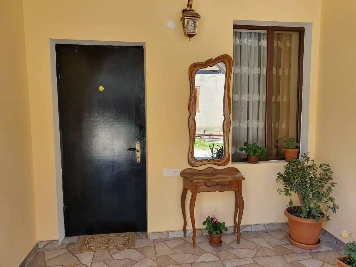 Guesthouse Kurdiani In Mestia Exterior photo